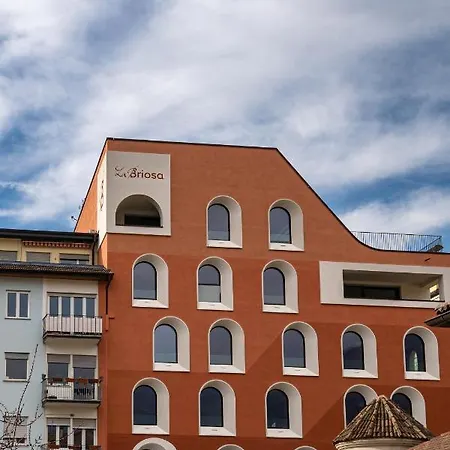 La Briosa