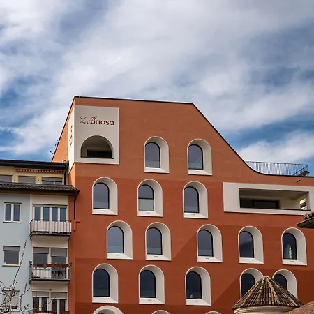 Готель La Briosa